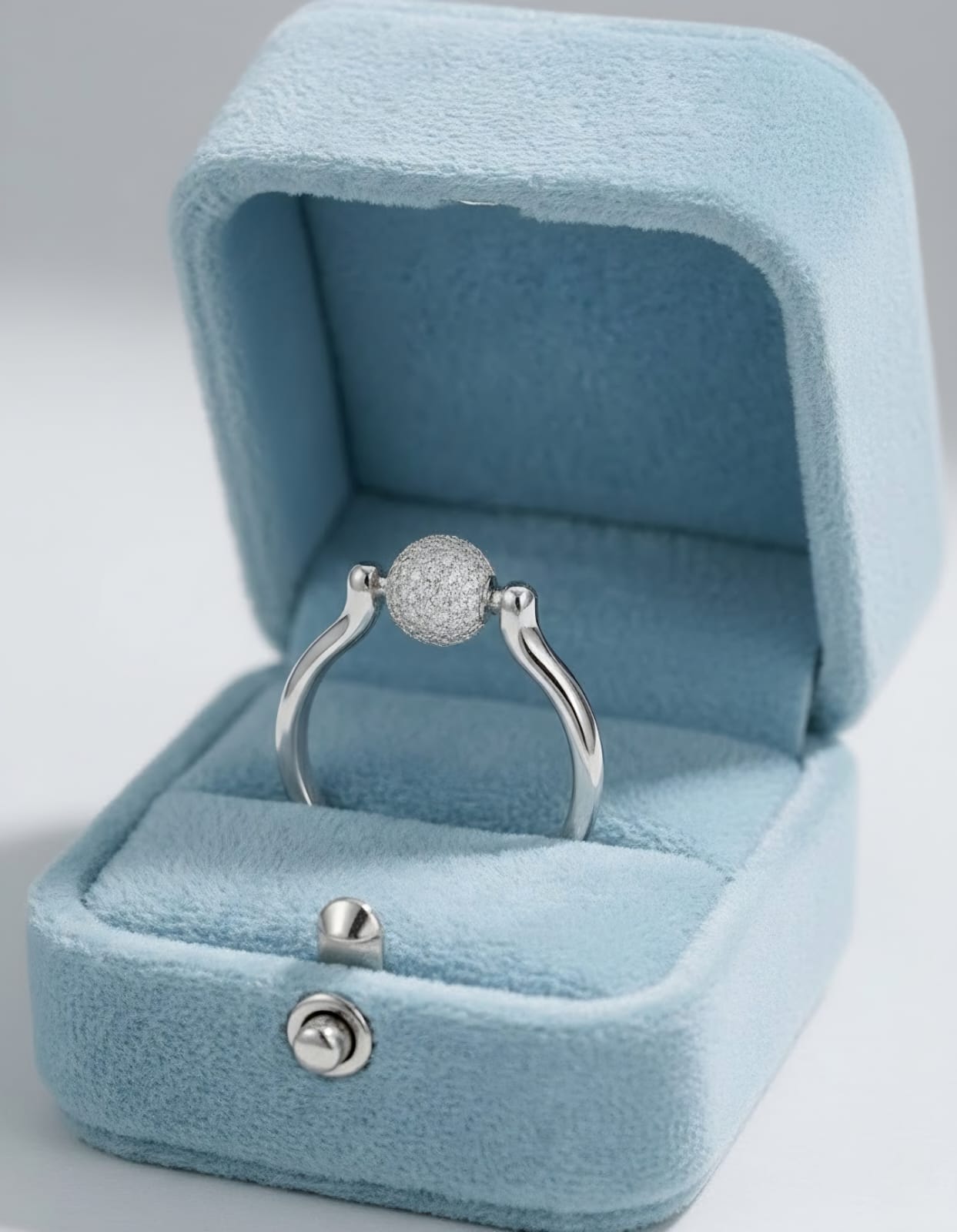 The Fidget Ball Ring