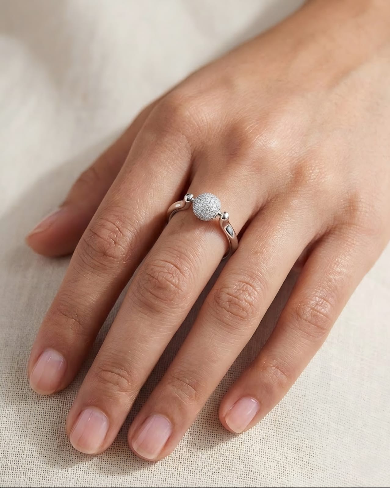 The Fidget Ball Ring